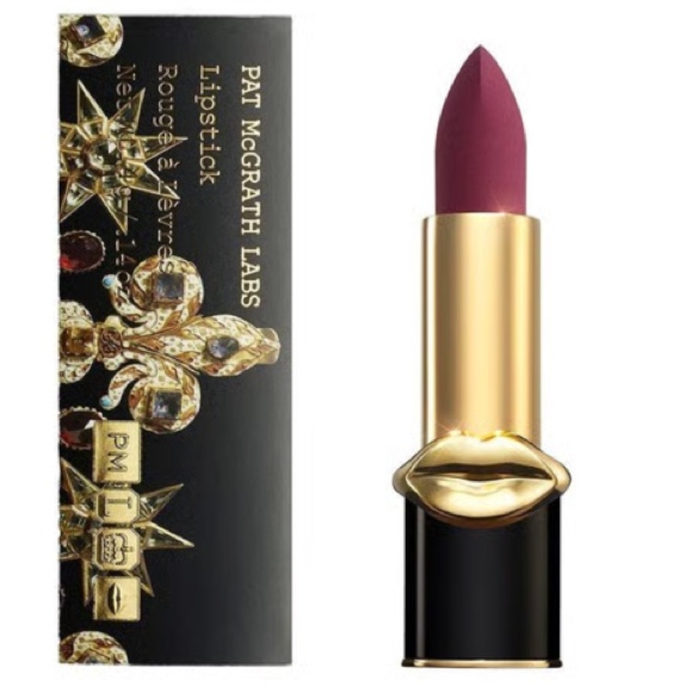 Pat McGrath used Lipstick — Full Blooded